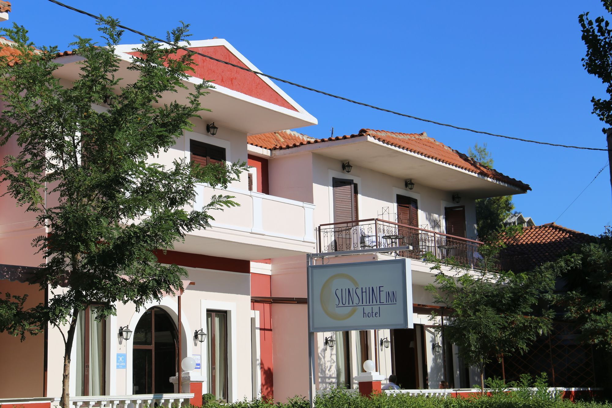 Sunshine Inn Hotel Ligia Exterior foto